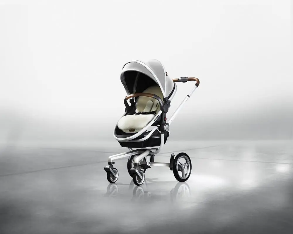 SURF_ASTON_MARTIN_EDITION_-_Silver_Cross_Surf_Aston_Martin_Edition_Pushchair_Mode_LR