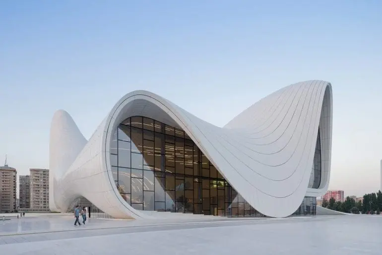 Zaha-Hadid-Heydar-Aliyev-Center-foto-Iwan-Baan-1
