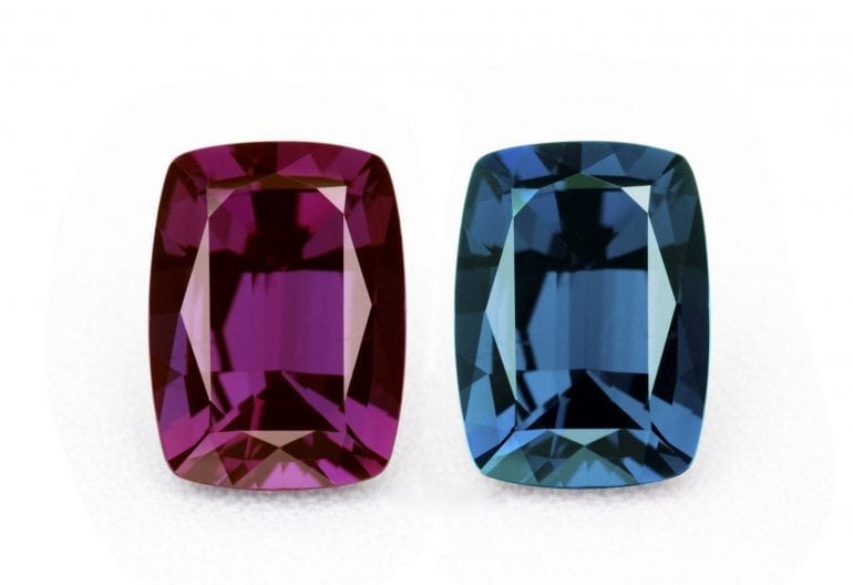 Alexandrite gemstone, 17 ct. Composite image showing color under tungsten (right) and fluorescent (left) light sources.