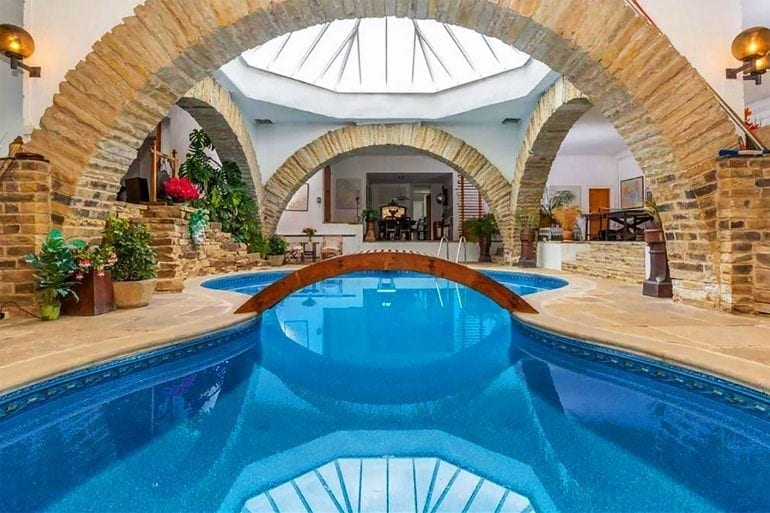 indoor-pool-hobbit-home
