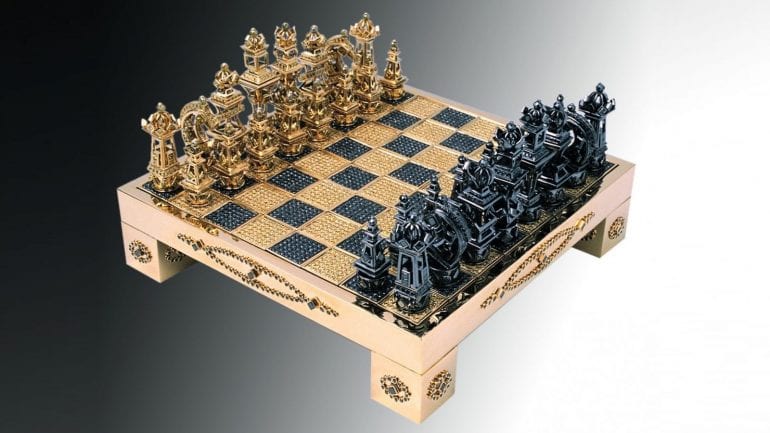 royal-chess-set-1