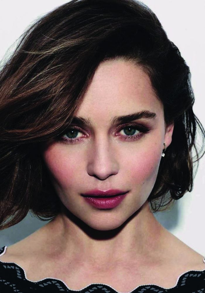 EMILIA CLARKE ESTE NOUA IMAGINE A PARFUMULUI DOLCE&GABBANA THE ONE