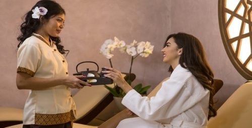 EXCLUSIV la THAIco SPA Produsele de cosmetică medicală de la Dr. Kleathous, rezultatul a peste 20 de ani de cercetare medicală