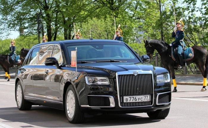 Mașini cu simbol de statut – Limuzina Aurus, mașina președintelui Vladimir Putin