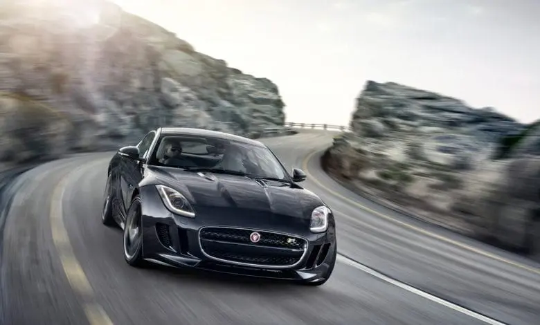 Jaguar F-TYPE Coupé: mai rapid, mai dinamic, mai performant