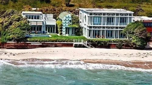 Vila lui Jim Carrey scoasă la vânzare pentru aproape 14 milioane de euro