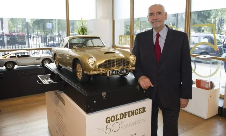 Aston Martin DB5, unicatul automobil din aur este pus la licitație