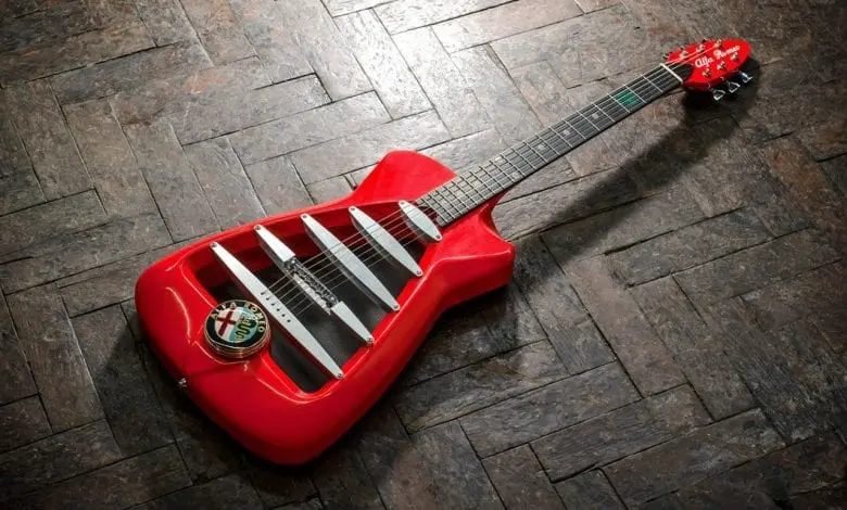 Ediție limitată: chitară de inspirație Alfa Romeo