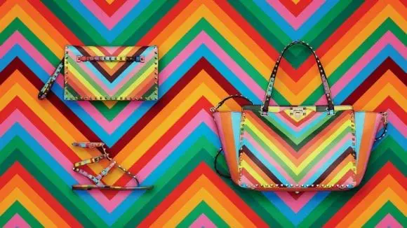 Valentino caleidoscopic pentru Harrods