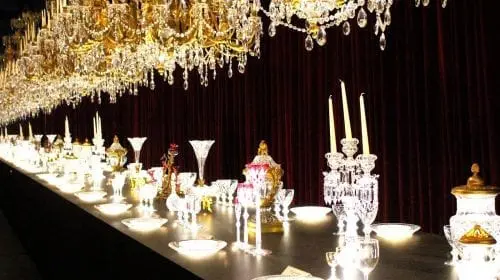 Baccarat expune 250 de ani de legendă în Petit Palais