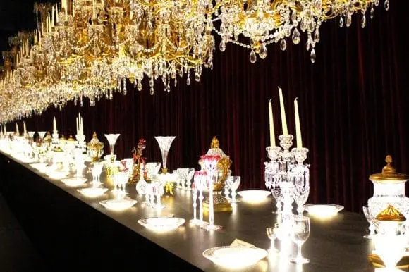 Baccarat expune 250 de ani de legendă în Petit Palais