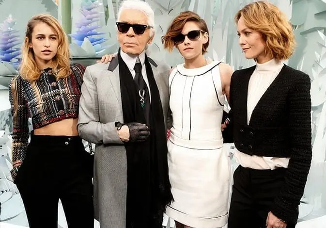 “3 girls, 3 bags” by Chanel