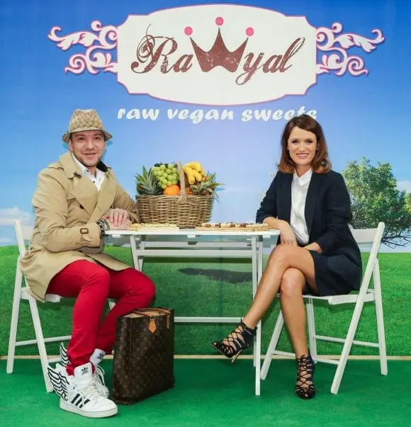 „Elixirul feminităţii” – sucul natural creat de Carmen Negoiţă