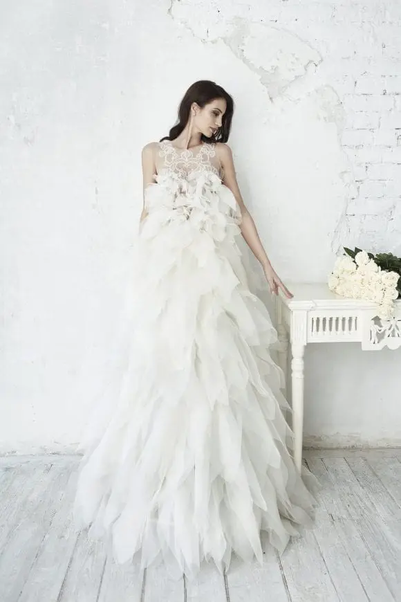 Marie Ollie prezintă colecția Marriage „extravaganza”