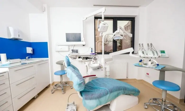 Dr. Emanuele Rosati, Dent It : Despre medicina dentară și alte pasiuni