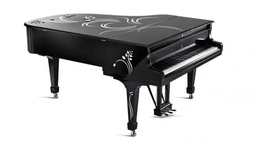 Lalique a colaborat cu Steinway pentru minunatul pian Heliconia