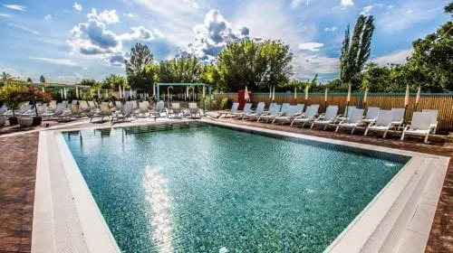 Younivers Summer Club, cel mai nou hotspot al Bucureștiului