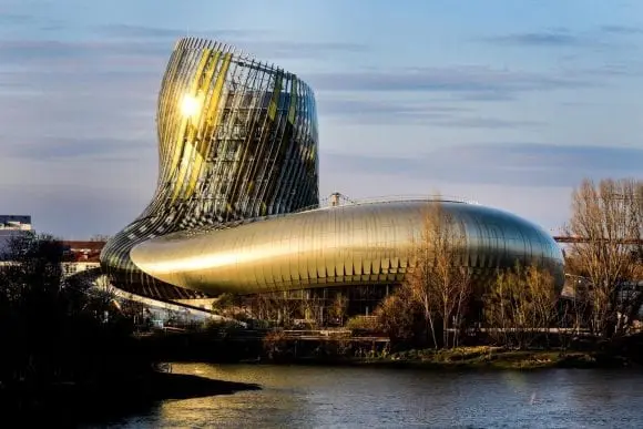La Cité du Vin – Orașul Vinului