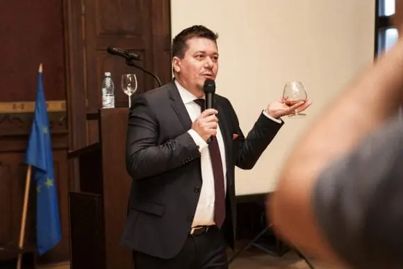 Retrăirea gloriei istorice, cu  Liviu Grigorică