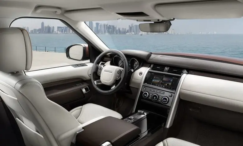 Land Rover lansează cea mai nouă generaţie a modelului Discovery
