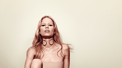 Intim. Provocator. Senzual.  B. BALENCIAGA SKIN