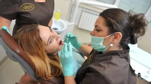 Turismul dentar, o afacere de succes pentru cabinetele din România