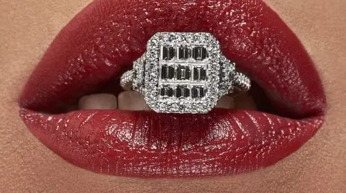 Read my Lips – By Givenchy Rouge Interdit