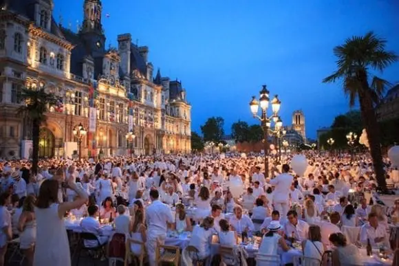 Le Dîner en Blanc – Bucharest