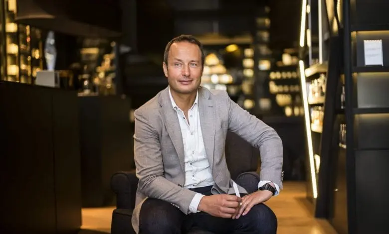 Noul concept store Obsentum prezintă Etat Libre d’Orange