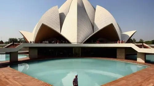 Lotus Temple, o minune arhitecturală de vizitat până la sfârșitul vieții