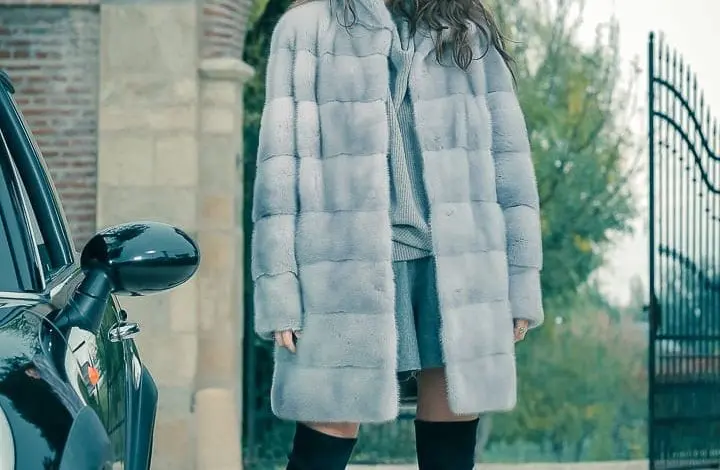 EFFORTLESLY IN LOVE  #true elegance #latest trends #Blackglama