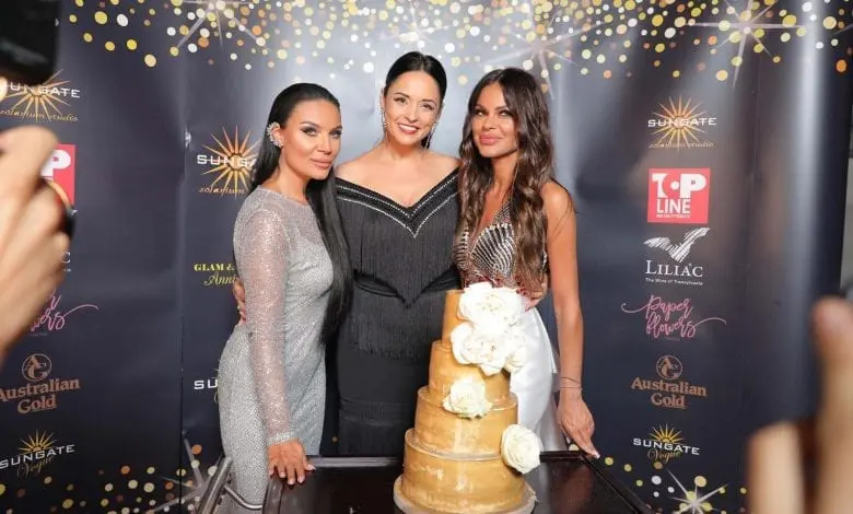 Vedetele au aniversat 6 ani de Sungate în rochii glam Sungate Vogue