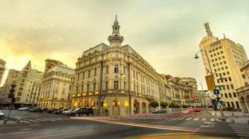 Istoria de cinci stele  a hotelului Continental