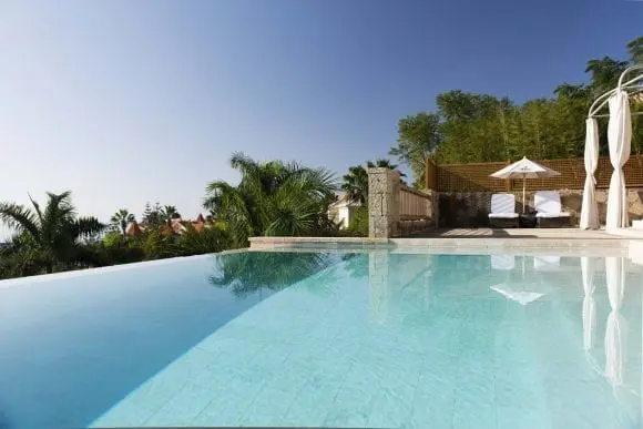 La exclusivistul resort Bahía del Duque, timpul stă în loc