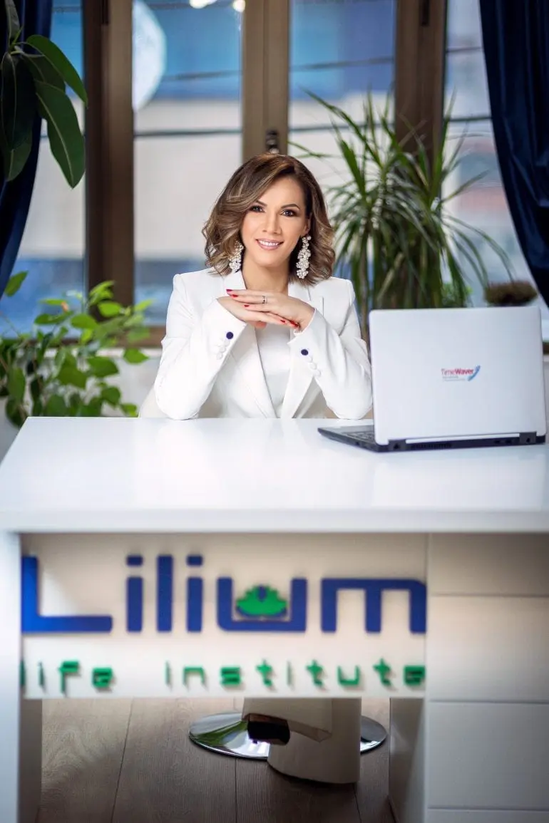 Liana Barnoș Liana Barnoș