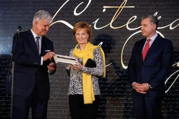 În premieră mondială, Pelikan lansează un stilou ediție limitată în onoarea Regelui Mihai