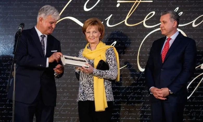 În premieră mondială, Pelikan lansează un stilou ediție limitată în onoarea Regelui Mihai