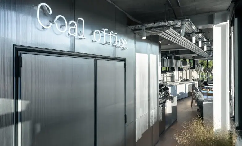 Coal Office, restaurantul care te lasă să cumperi orice din incintă