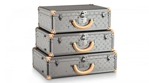 Louis Vuitton lansează colecția de geamantane Monogram Titane