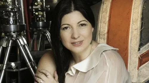 NARCISA PHERES: creații bespoke care îți taie respirația