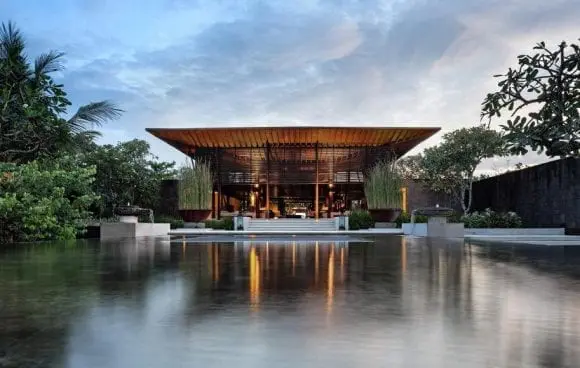 Soori Bali, resortul spectaculos de pe coasta Oceanului Indian