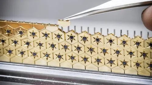 Van Cleef & Arpels lansează patru modele noi ale brățării Ludo