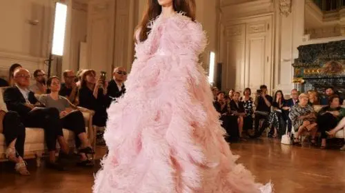 Valentino pregătește noul couture show în Beijing