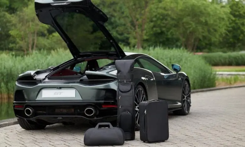 McLaren GT, la pachet cu genți de călătorie bespoke de 15.000 de dolari