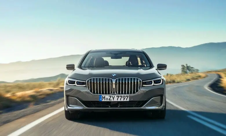 Noul BMW Seria 7 consolidează tradiția luxoasă cu performanță premium și design dominant