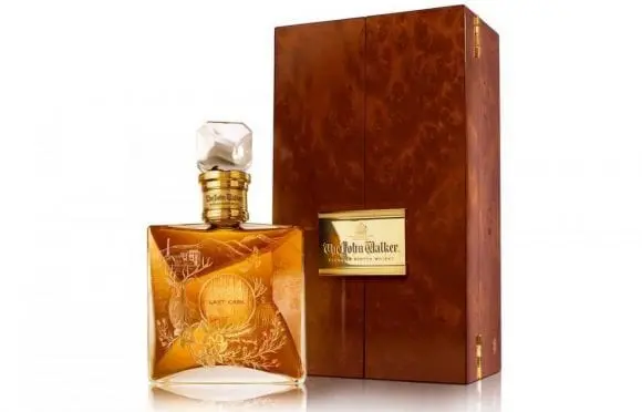 The John Walker, colecție exclusivistă de 330 de sticle de Scotch whisky