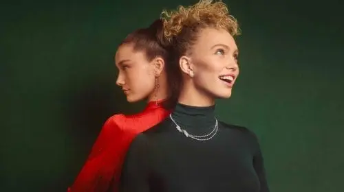 Swarovski creează magia sărbătorilor cu o colecție festivă #NAUGHTYORNICE