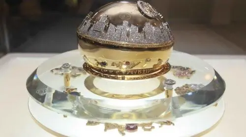 DKNY a creat parfumul exclusivist de 1 milion de dolari