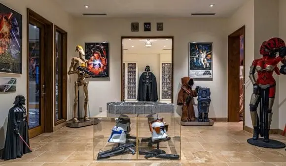 Un conac din LA, cu un muzeu Star Wars la subsol