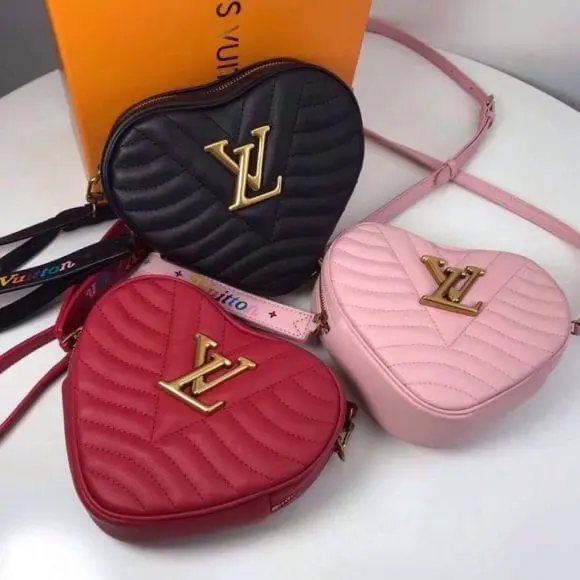 Louis Vuitton dezvăluie geanta în formă de inimă